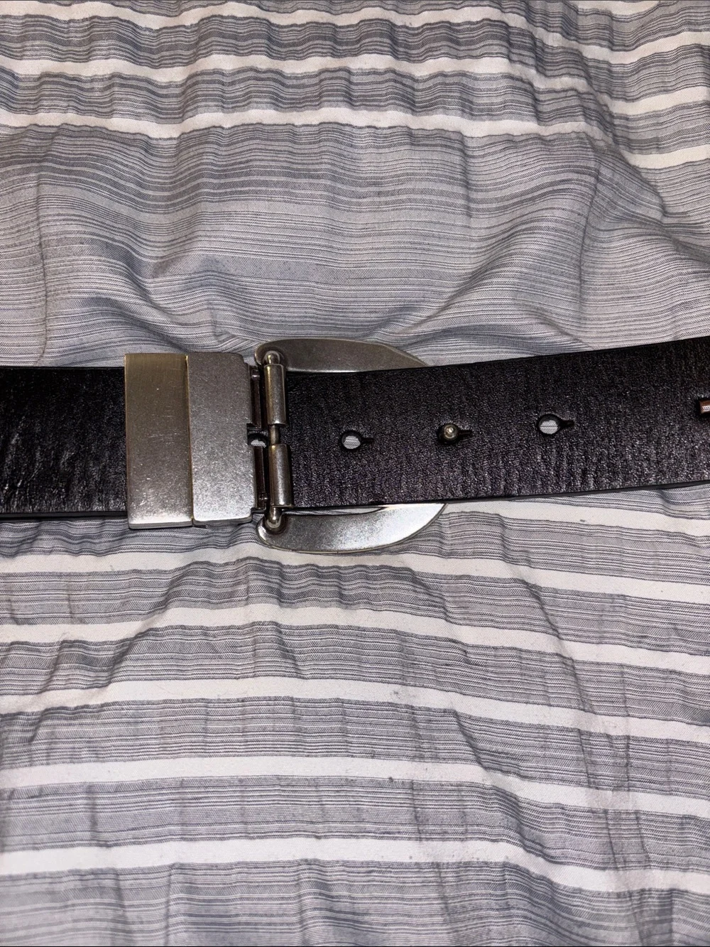 Ariat Black Leather Belt with Silver Horseshoe Buckle